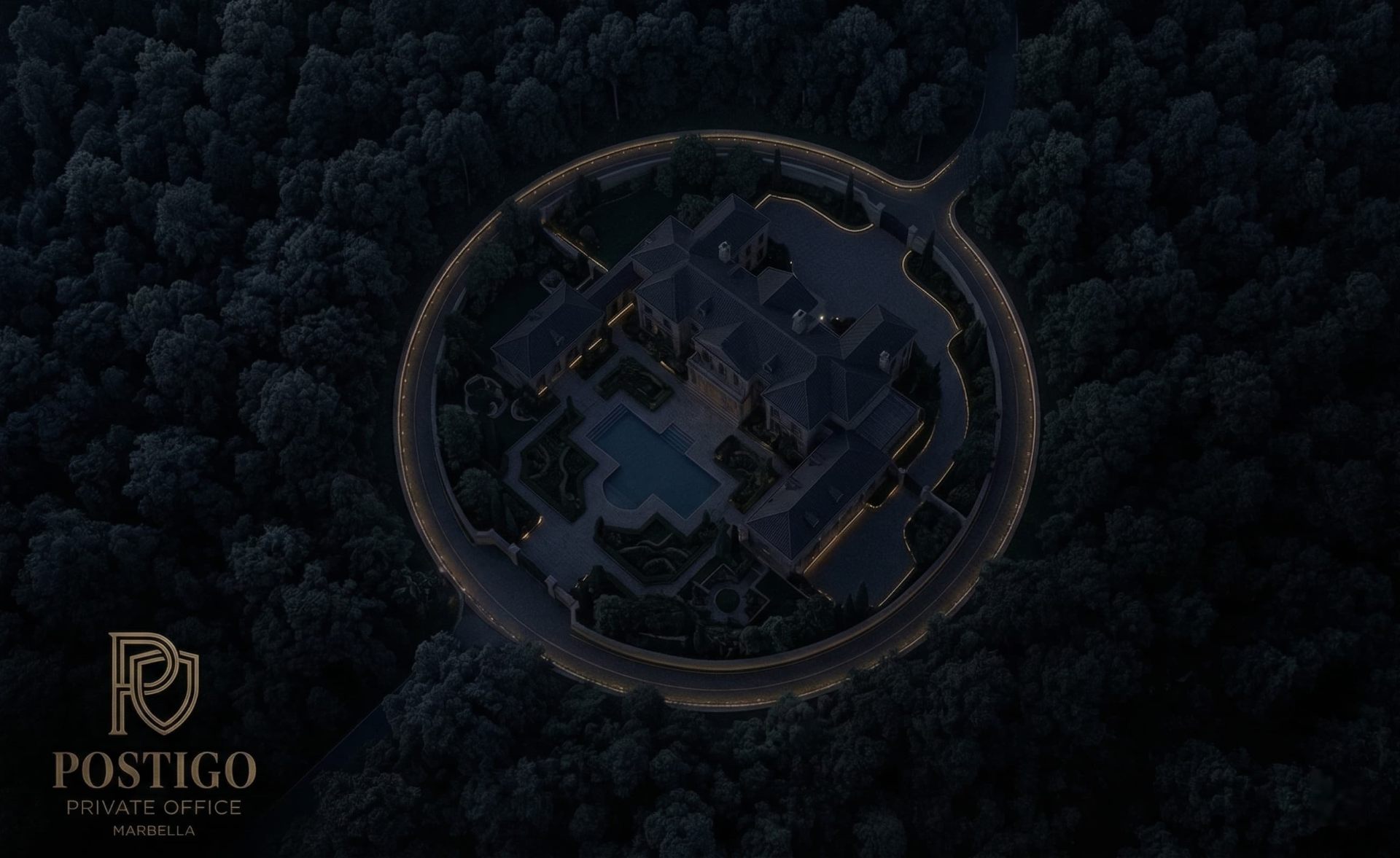 Aerial view of a secluded estate with its security perimeter illuminated, showing the legal analysis that guarantees total privacy in luxury properties.